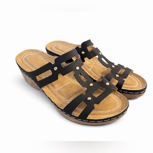 Black Geometric Cutout Sandals Gold Studded Summer Flats 42 / 11 NEW No Tags.